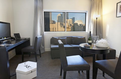 Causeway 353 Hotel - Surfers Paradise Gold Coast 36