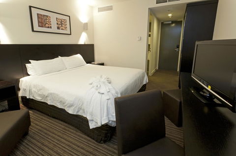 Causeway 353 Hotel - Surfers Paradise Gold Coast 30