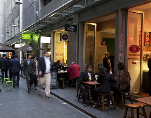 Causeway 353 Hotel - Surfers Paradise Gold Coast 4