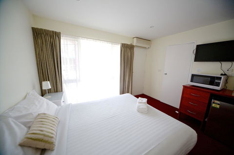 Sanctuary House Resort Motel - Surfers Paradise Gold Coast 5