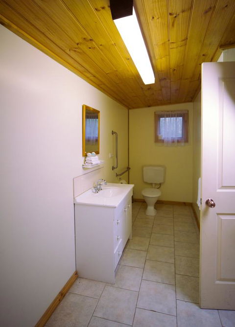Sanctuary House Resort Motel - Surfers Paradise Gold Coast 21