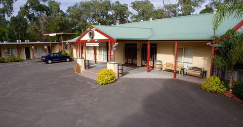 Sanctuary House Resort Motel - Surfers Paradise Gold Coast 0