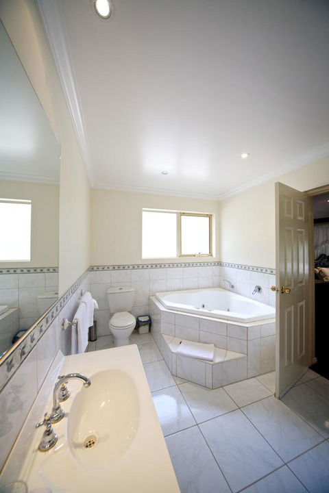 Sanctuary House Resort Motel - Surfers Paradise Gold Coast 7