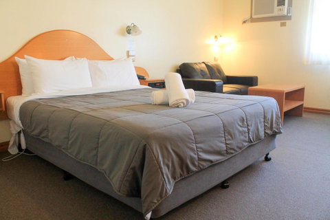 St Georges Motor Inn - Surfers Paradise Gold Coast 7