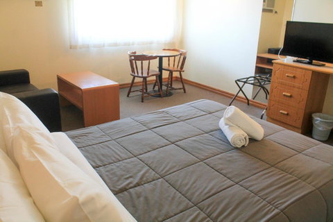St Georges Motor Inn - Surfers Paradise Gold Coast 33