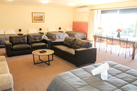 St Georges Motor Inn - Surfers Paradise Gold Coast 24