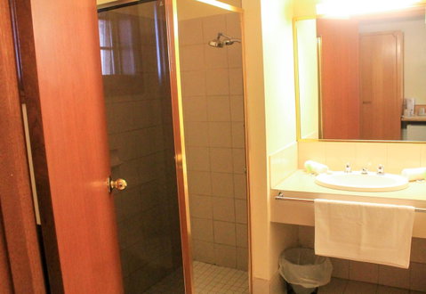 St Georges Motor Inn - Surfers Paradise Gold Coast 9