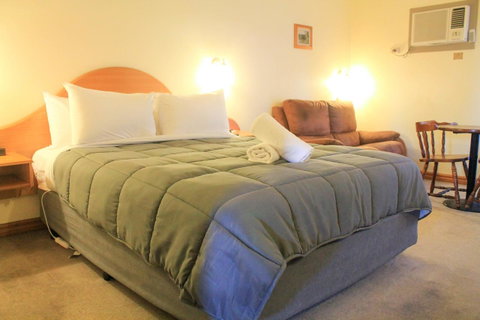 St Georges Motor Inn - Surfers Paradise Gold Coast 30
