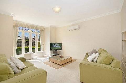 Sea Shells On Banyan Apartment - Surfers Paradise Gold Coast 1