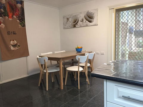 Doncaster Westfield Home Stay - Surfers Paradise Gold Coast 20