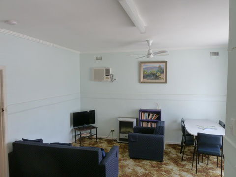 Beachcomber Holiday Units - Surfers Paradise Gold Coast 32