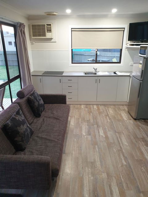 Beachcomber Holiday Units - Surfers Paradise Gold Coast 3