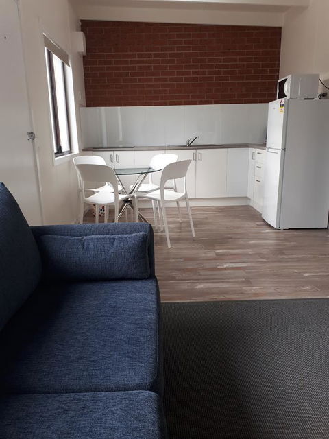 Beachcomber Holiday Units - Surfers Paradise Gold Coast 11