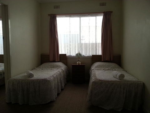 Beachcomber Holiday Units - Surfers Paradise Gold Coast 28