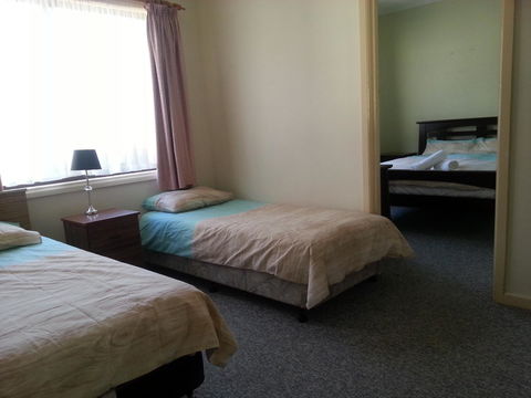 Beachcomber Holiday Units - Surfers Paradise Gold Coast 41
