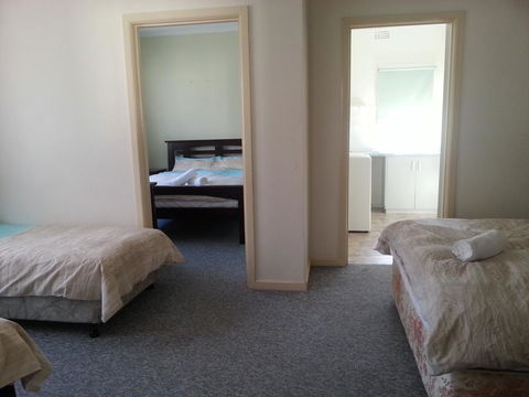 Beachcomber Holiday Units - Surfers Paradise Gold Coast 35