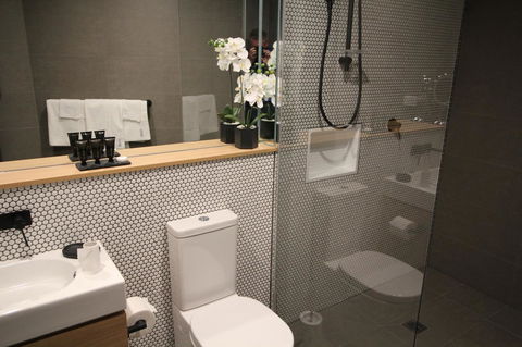 Evelyn507 - Surfers Paradise Gold Coast 8