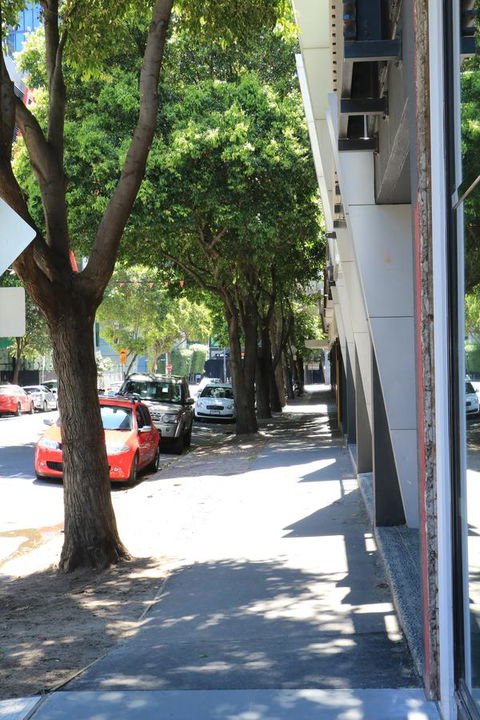 E-Boutique S Collection - Surfers Paradise Gold Coast 9