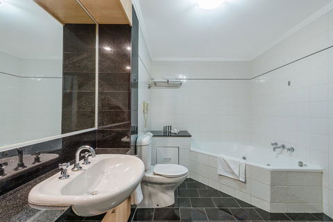 Mantra On Little Bourke - Surfers Paradise Gold Coast 25