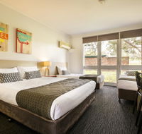 Burvale Hotel - Surfers Paradise Gold Coast