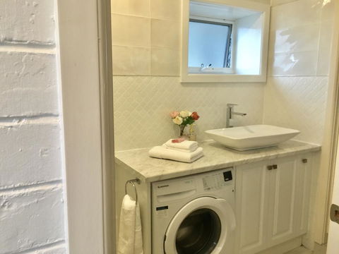 The Wheelhouse - 2BR Waterfront Apt In Town - Surfers Paradise Gold Coast 13