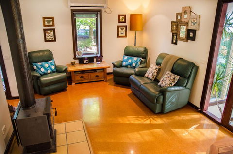 Ashwood Cottages - Surfers Paradise Gold Coast 11