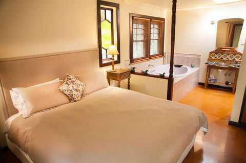 Ashwood Cottages - Surfers Paradise Gold Coast 8