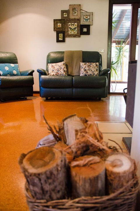 Ashwood Cottages - Surfers Paradise Gold Coast 7