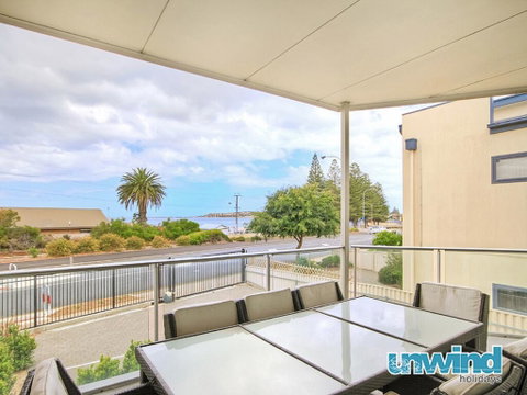 The Block Views Apartments Victor Harbor - Surfers Paradise Gold Coast 3