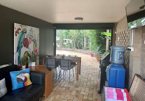 The Canungra Motel - Surfers Paradise Gold Coast 2