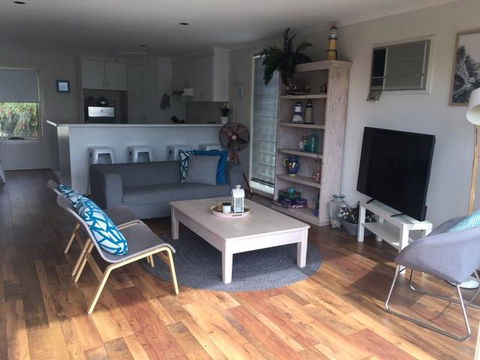 The Esplanade Holiday Home - Surfers Paradise Gold Coast 3