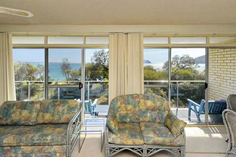 The Helm 4 - Nelson Bay - Surfers Paradise Gold Coast 1