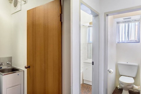The Helm, Unit 3/22 Voyager Close - Surfers Paradise Gold Coast 2