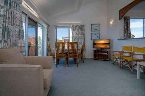 The Helm, Unit 5, 22 Voyager Close - Surfers Paradise Gold Coast 2