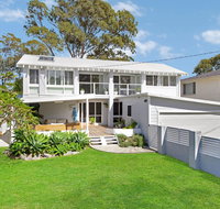 THE LAKE HOUSE - WiTH SWIMMING POOL - Surfers Paradise Gold Coast