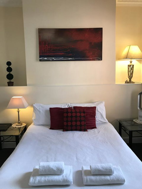 The Mews Motel - Surfers Paradise Gold Coast 0