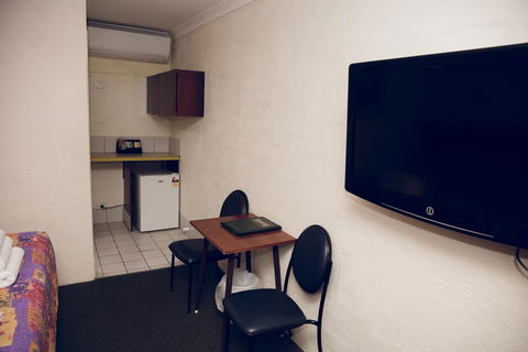 The Miners Rest Motel - Surfers Paradise Gold Coast 1