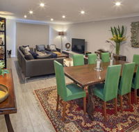 The Mountain House - Surfers Paradise Gold Coast