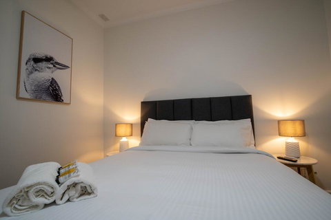 The Platypus Accommodation & Cafe - Surfers Paradise Gold Coast 2