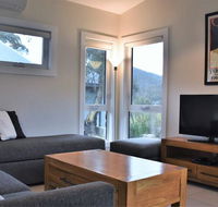 The Retreat - Crackenback Resort - Surfers Paradise Gold Coast