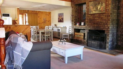 The Retreat On Matthew - Surfers Paradise Gold Coast 0