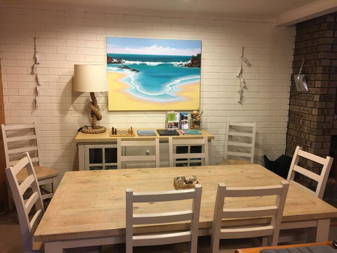 The Retreat On Matthew - Surfers Paradise Gold Coast 1