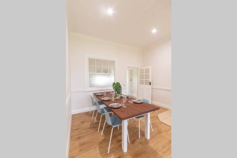 The River Block - Surfers Paradise Gold Coast 2