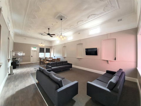 The Royal Hotel - Surfers Paradise Gold Coast 2