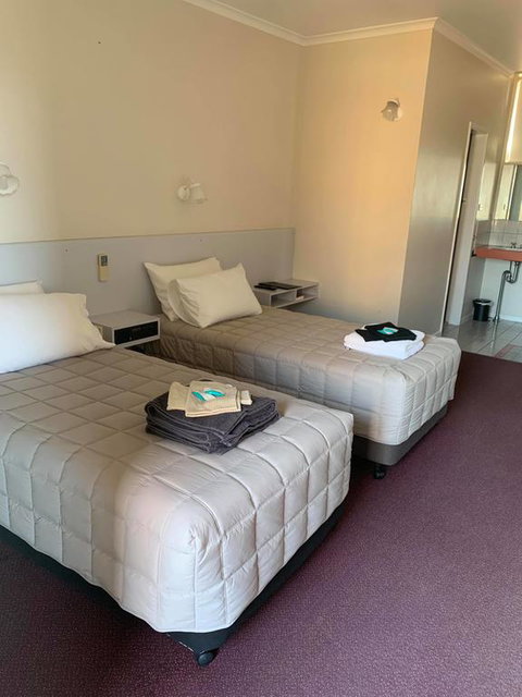 The Royal Motel - Surfers Paradise Gold Coast 1