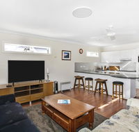 The Sands - 4/46 Jones Avenue Mollymook - Surfers Paradise Gold Coast