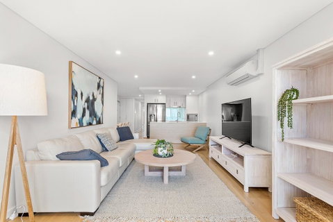 The Shoal Apartments Unit 306 6 Bullecourt - Surfers Paradise Gold Coast 3