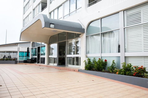 The Shore Apartments - Beachfront - Surfers Paradise Gold Coast 1