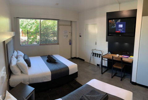 The Stuart Hotel-Motel - Surfers Paradise Gold Coast 0