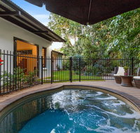 The Tropical Sanctuary - Surfers Paradise Gold Coast
